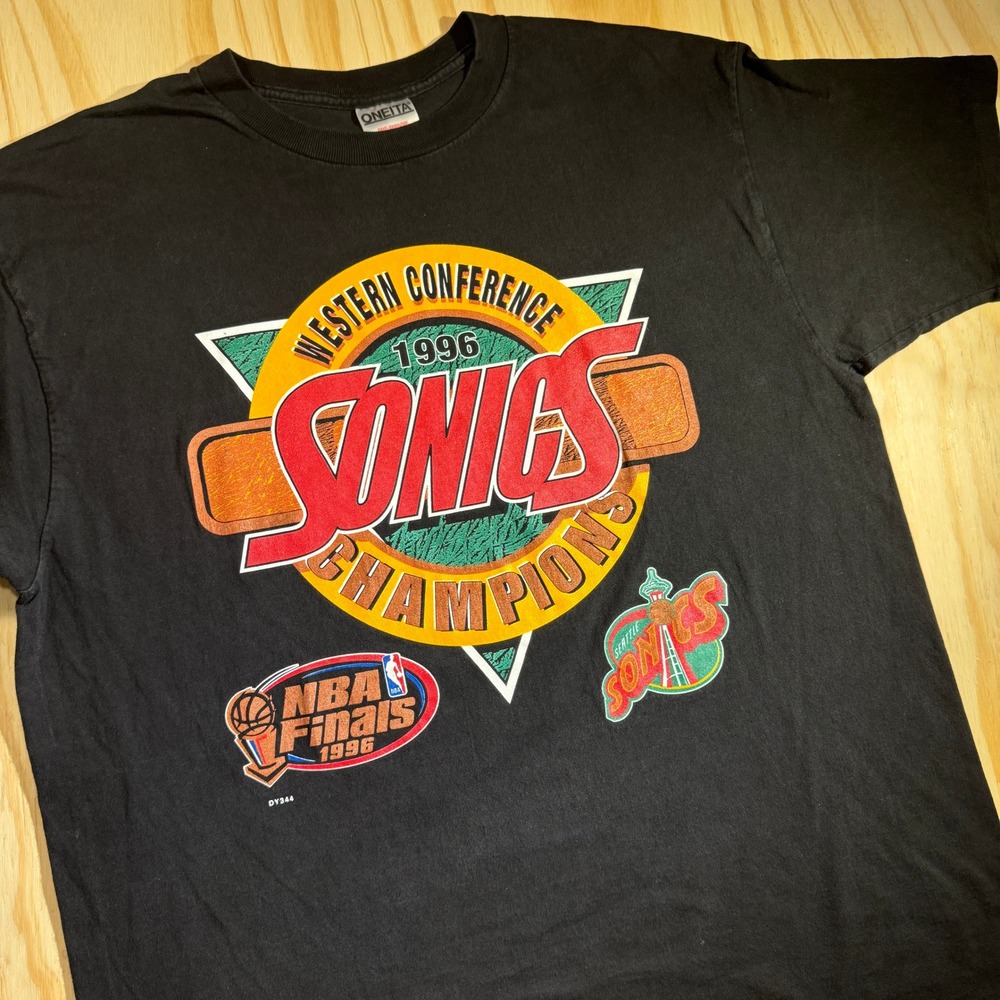 Oneita Men's Seattle SuperSonics NBA Finals Graphic T-Shirt Black Vintage XL